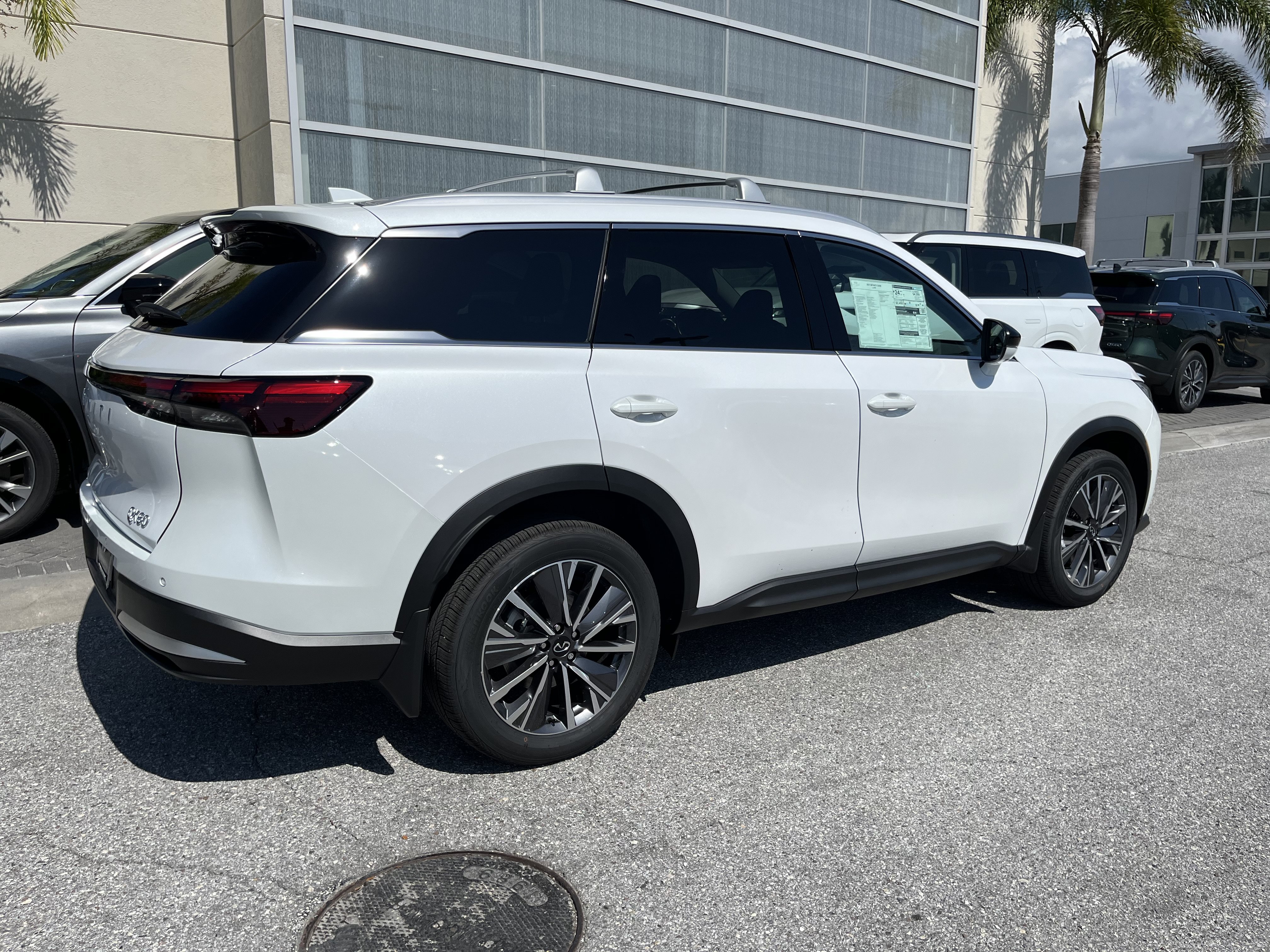 New 2027 INFINITI QX60 Luxe w/ Cargo Package FWD image 6