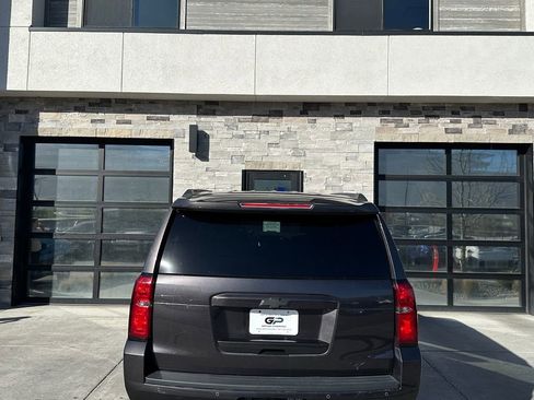 Used 2018 Chevrolet Tahoe LT image 4