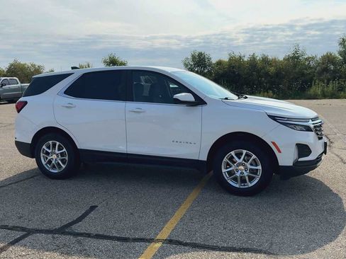 Certified 2024 Chevrolet Equinox LT AWD/4WD image 2