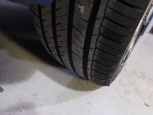 Used 2013 Volkswagen Beetle 2.0T image 32