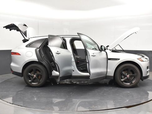 Used 2019 Jaguar F-PACE Premium AWD/4WD image 36