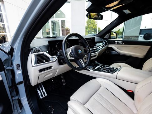Used 2024 BMW X7 M60i w/ Executive Package AWD/4WD image 21