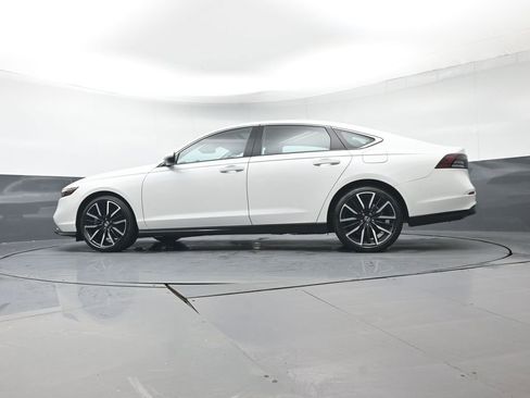 Certified 2024 Honda Accord Touring image 37