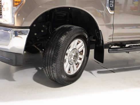 Used 2019 Ford F250 XLT image 38