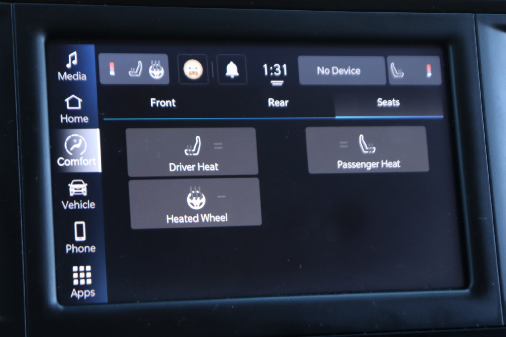 Used 2023 Chrysler Voyager LX FWD image 28