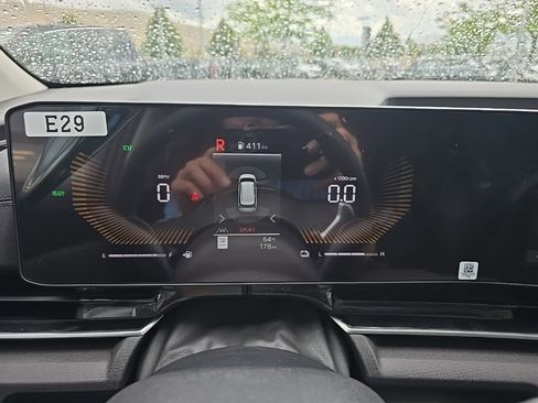 New 2026 Kia Carnival EX image 17