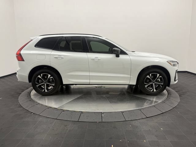 New 2026 Volvo XC60 B5 Core AWD/4WD image 9