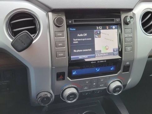 Used 2018 Toyota Tundra Limited AWD/4WD image 22