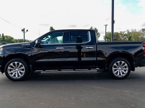 Used 2020 Chevrolet Silverado 1500 High Country w/ Technology Package image 13