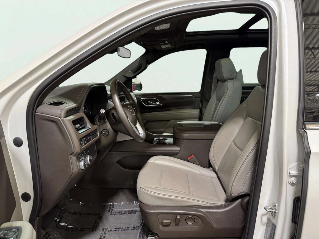 Used 2021 GMC Yukon SLT w/ SLT Luxury Package AWD/4WD image 24