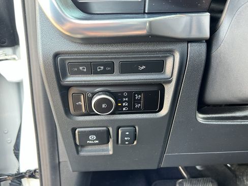 Used 2023 Ford F150 Lariat w/ Equipment Group 502A High image 18