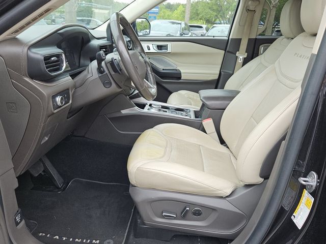 Used 2020 Ford Explorer Platinum w/ Premium Technology Package AWD/4WD image 3