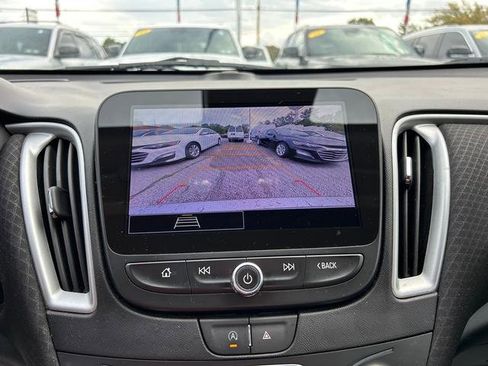 Used 2024 Chevrolet Malibu LT image 18