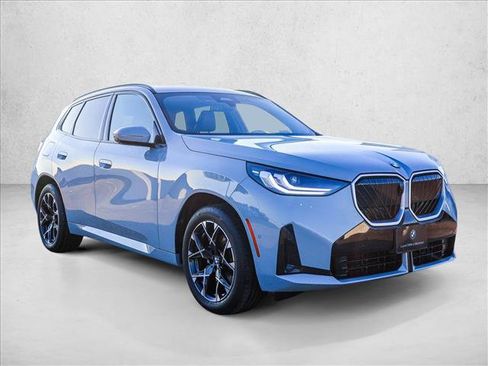 Used 2026 BMW X3 xDrive30i image 3