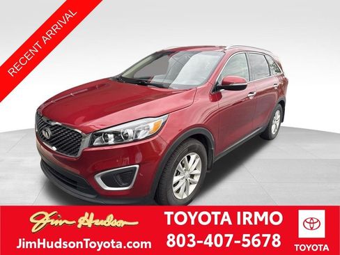 Used 2018 Kia Sorento FWD V6 w/ LX V6 Convenience Package image 1