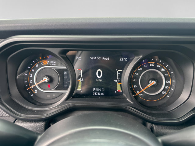 Used 2025 Jeep Wrangler Unlimited Rubicon AWD/4WD image 32
