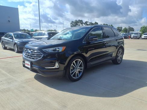 Used 2019 Ford Edge Titanium FWD image 9