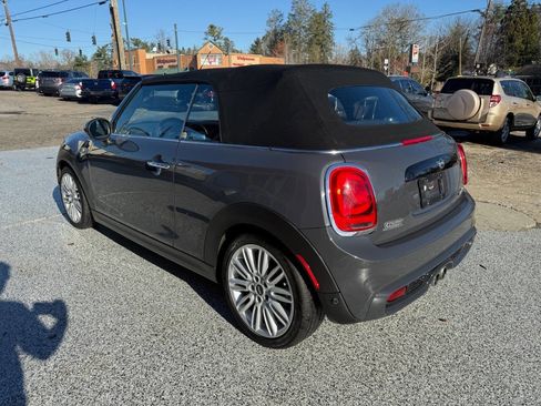 Used 2019 MINI Cooper S w/ Signature Upholstery Package image 5