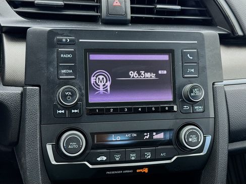 Used 2020 Honda Civic LX image 11