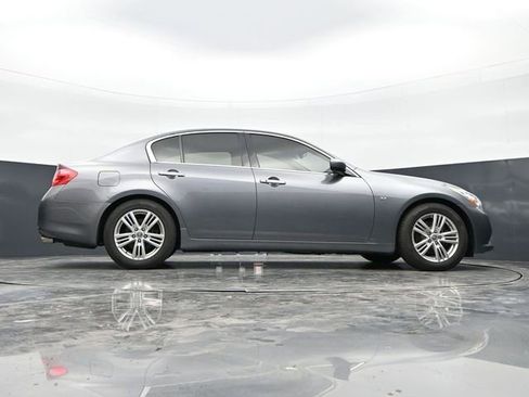 Used 2015 INFINITI Q40 w/ Navigation Package image 41