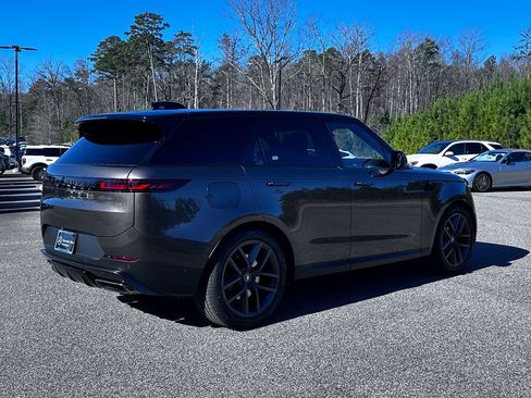Used 2024 Land Rover Range Rover Sport SE image 13