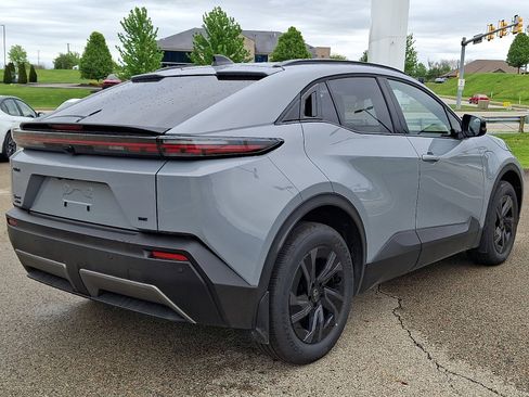 Certified 2026 Toyota C-HR AWD/4WD image 6