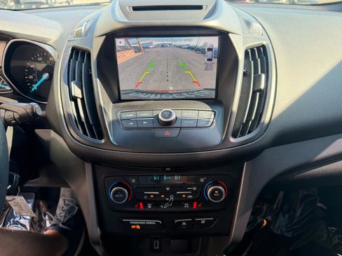 Used 2018 Ford Escape SEL image 29