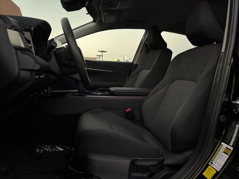 Used 2025 Toyota Camry LE image 25