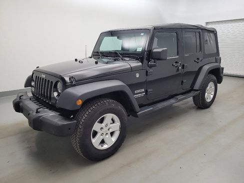 Used 2016 Jeep Wrangler Unlimited Sport w/ Quick Order Package 24S AWD/4WD image 2