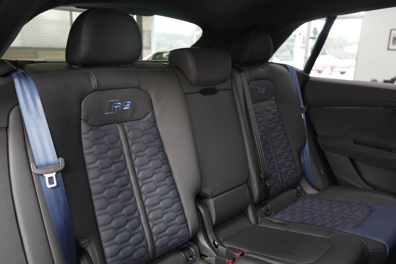 Used 2026 Audi RS Q8 performance AWD/4WD image 74