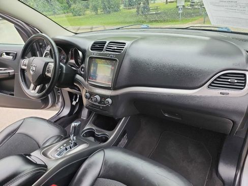 Used 2017 Dodge Journey Crossroad FWD image 40
