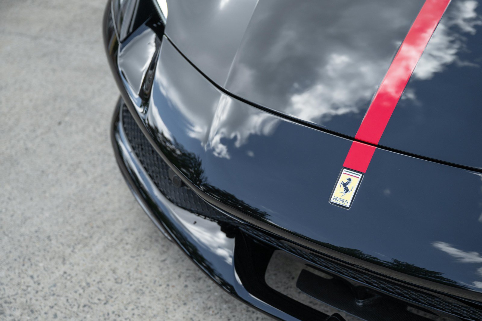 Used 2024 Ferrari 296 GTB RWD image 8