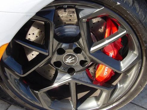 Used 2023 Maserati MC20 Spyder image 72