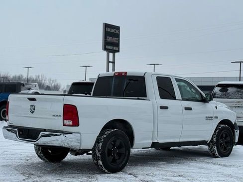 Used 2016 RAM 1500 ST w/ SXT Appearance Group image 40