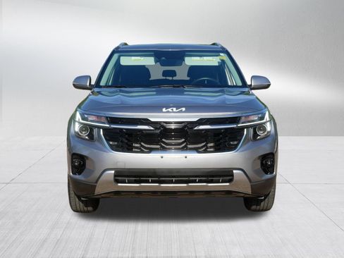 Certified 2024 Kia Seltos EX AWD/4WD image 2