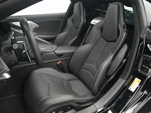 Used 2023 Chevrolet Corvette Stingray Coupe w/ Z51 Performance Package image 9