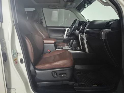 Certified 2017 Toyota 4Runner Limited AWD/4WD image 37