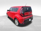Used 2016 Kia Soul + image 5