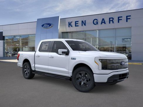 New 2025 Ford F150 Lightning Lariat image 8