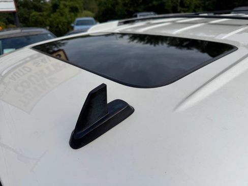 Used 2013 Cadillac Escalade Platinum image 5