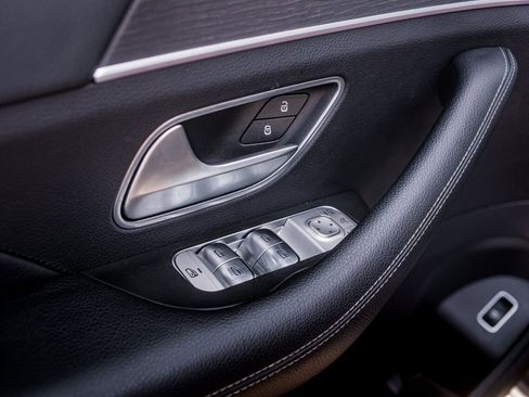 Used 2022 Mercedes-Benz GLE 350 4MATIC image 15