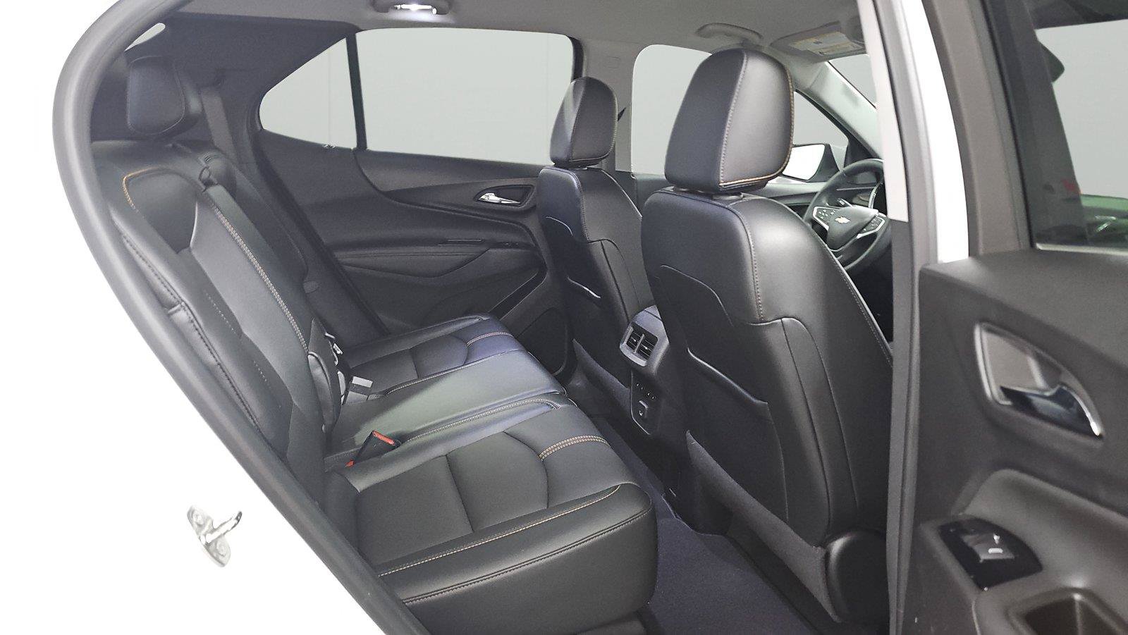 Used 2023 Chevrolet Equinox Premier FWD image 13