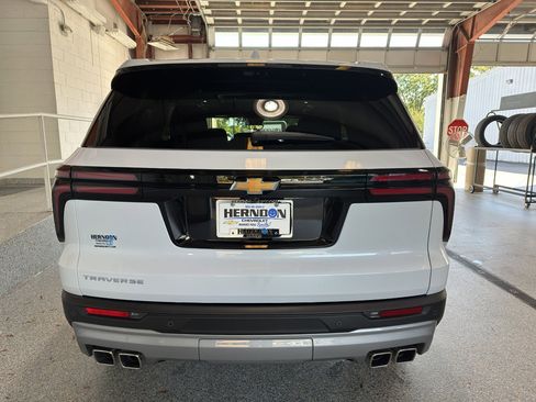 New 2026 Chevrolet Traverse LT w/ Sun and Wheel Package image 31