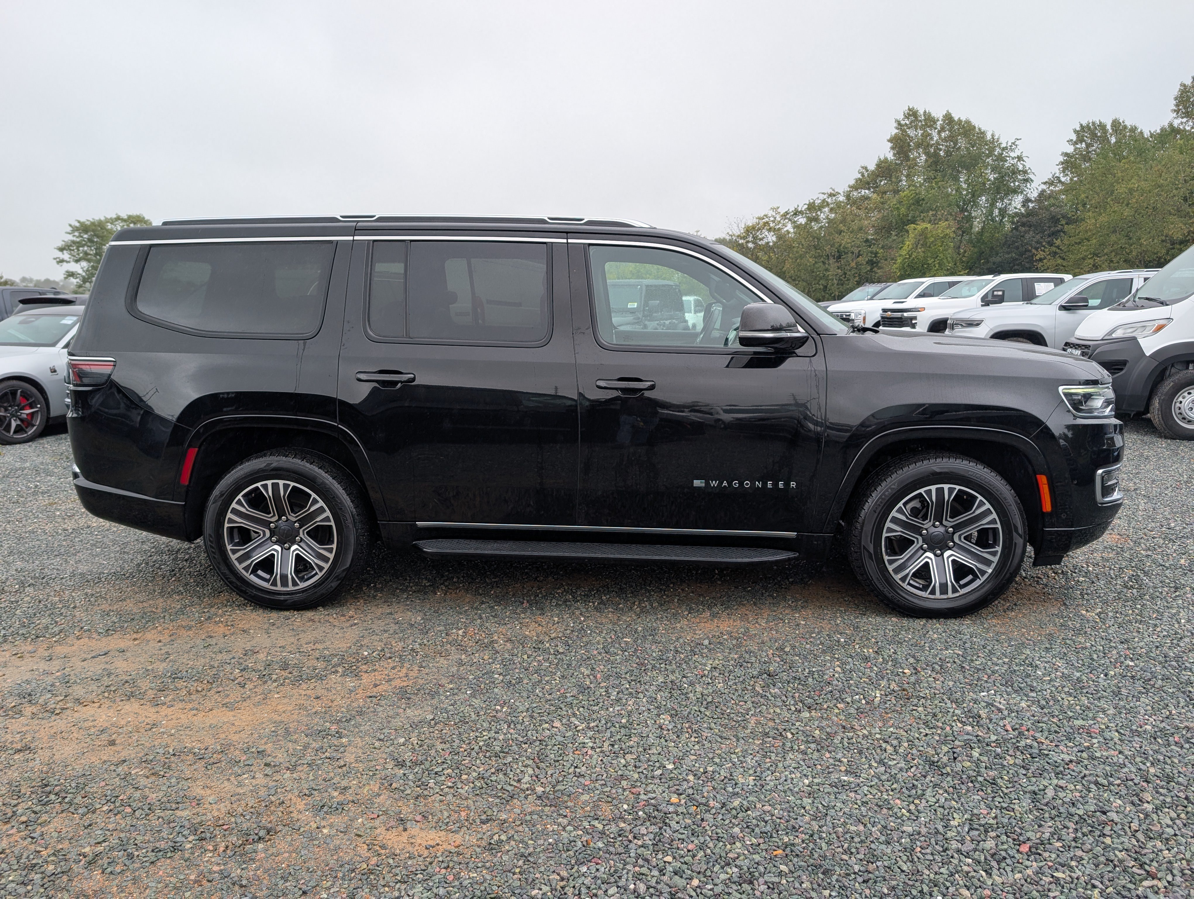Used 2024 Jeep Wagoneer Series II w/ Flexible Seating Group AWD/4WD image 6