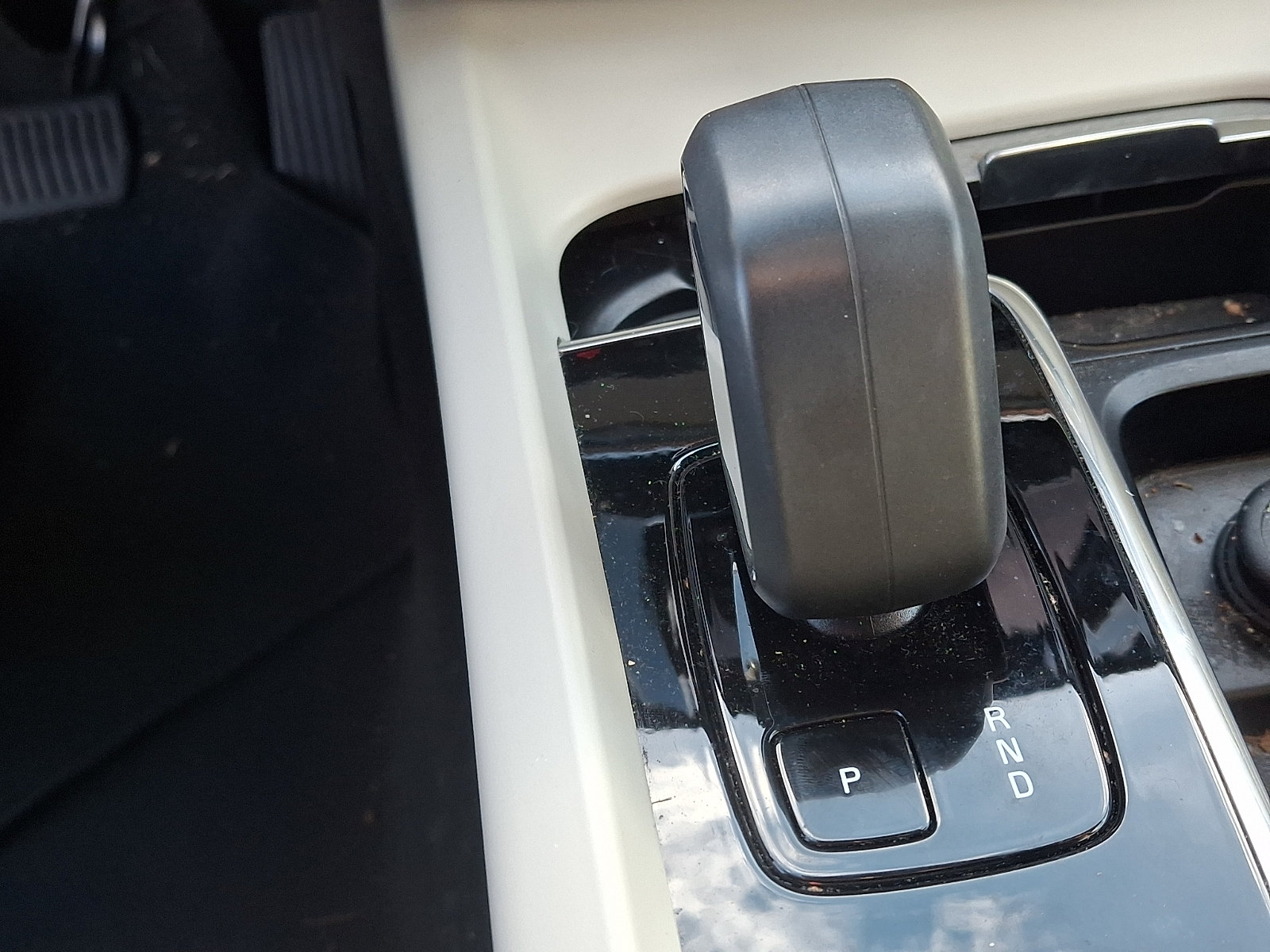 Certified 2024 Volvo XC60 B5 Plus w/ Climate Package AWD/4WD image 14