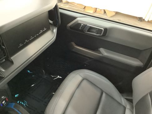 Used 2023 Ford Bronco Black Diamond AWD/4WD image 20