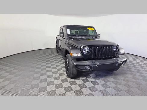 Used 2022 Jeep Gladiator Sport AWD/4WD image 52