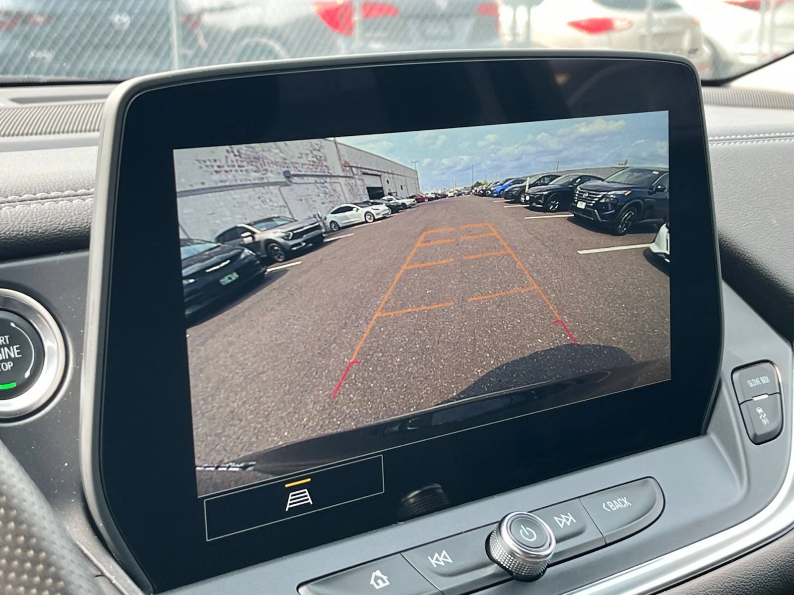 Used 2025 Chevrolet Blazer LT FWD image 24