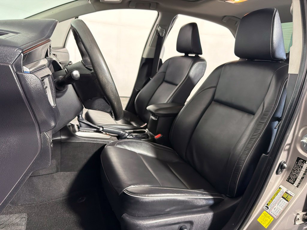 Used 2014 Toyota Corolla LE Premium w/ Driver Convenience Package FWD image 10