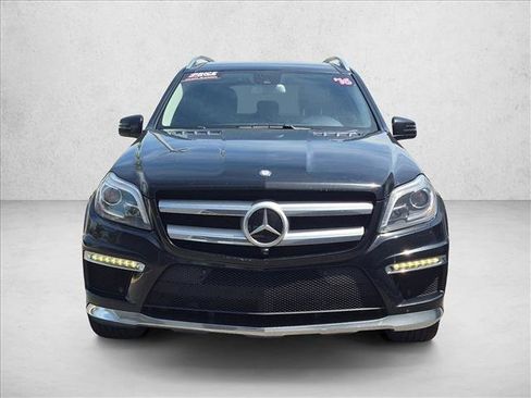 Used 2016 Mercedes-Benz GL 550 4MATIC image 2